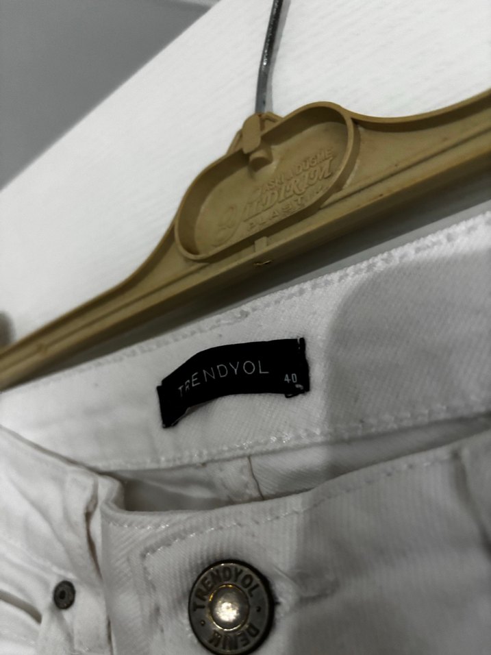 Kadın Beyaz Regular Fit Kot Pantolon - Görsel 2