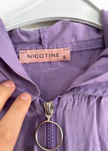 Uzun Boylu Mor Kadın Yağmurluk Kapüşonlu - Görsel 2