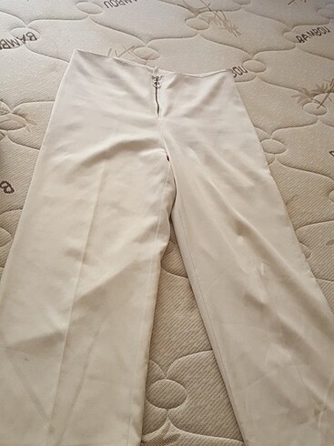 Krem beyaz a yakın yazlık pantolon 