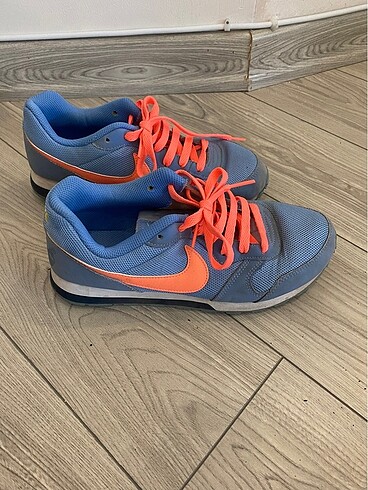 Nike spor ayakkabı