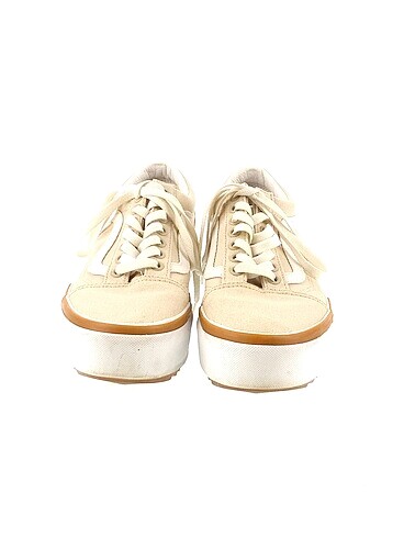 39 Beden Vans Spor Ayakkabı %70 İndirimli.