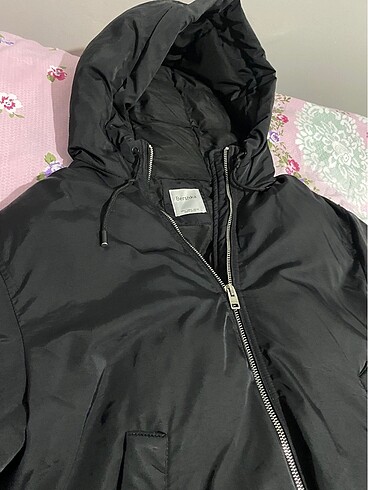 m Beden Bershka siyah sisme mont