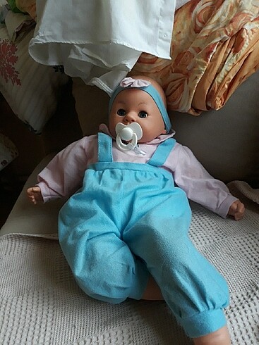 Diğer Cou cou gercekci bebek.