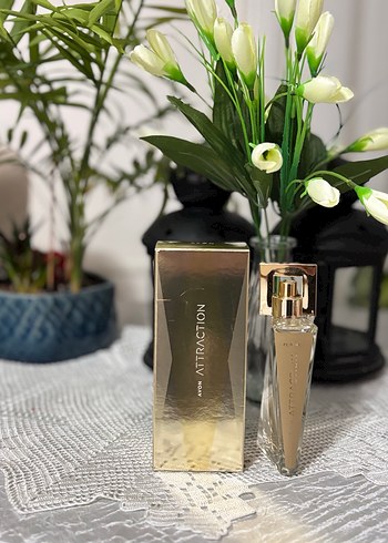 Avon  Attraction 50ml bayan parfüm - Görsel 2
