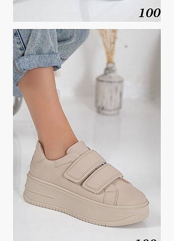 Bej cırtlı bayan sneaker