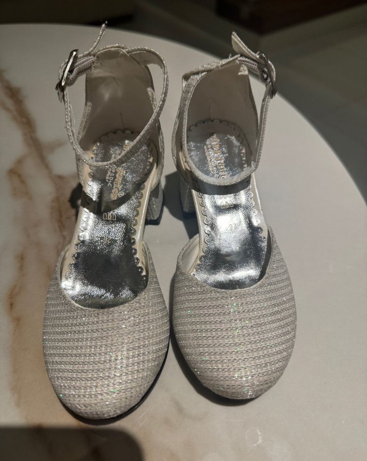 Parlak Tokalı Topuklu Ayakkabı - Görsel 4