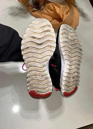 37 Beden siyah Renk Reebok spor ayakkabı
