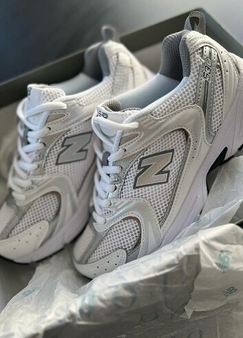 New Balance 530