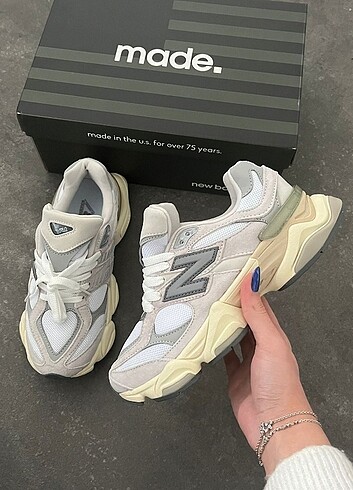 New Balance 9060