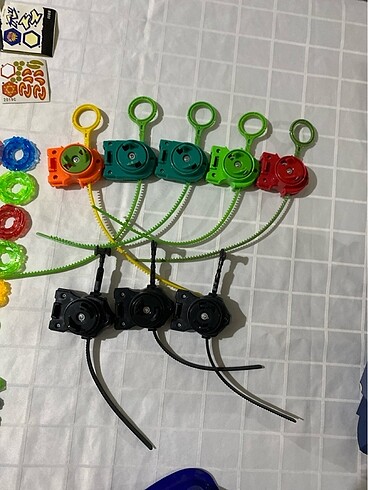 Beyblade Atıcıları