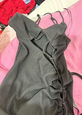 Siyah bershka derin dekolteli mini elbise - Görsel 2