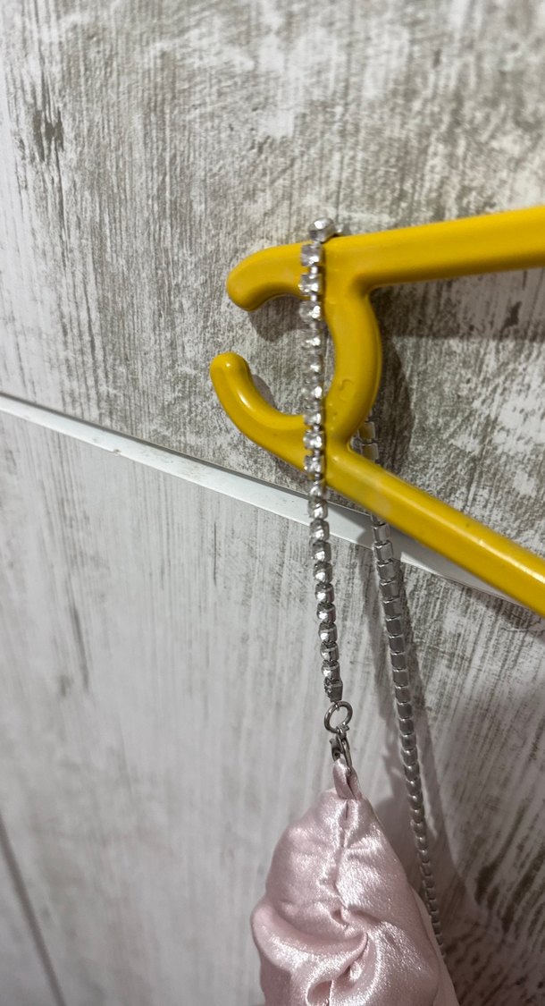 Pembe Parlak Mini Fırfırlı V Yaka Elbise - Görsel 3