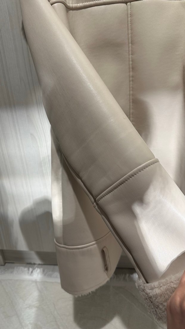 Kadın Beyaz Deri Kürklü Kış Montu - Görsel 5