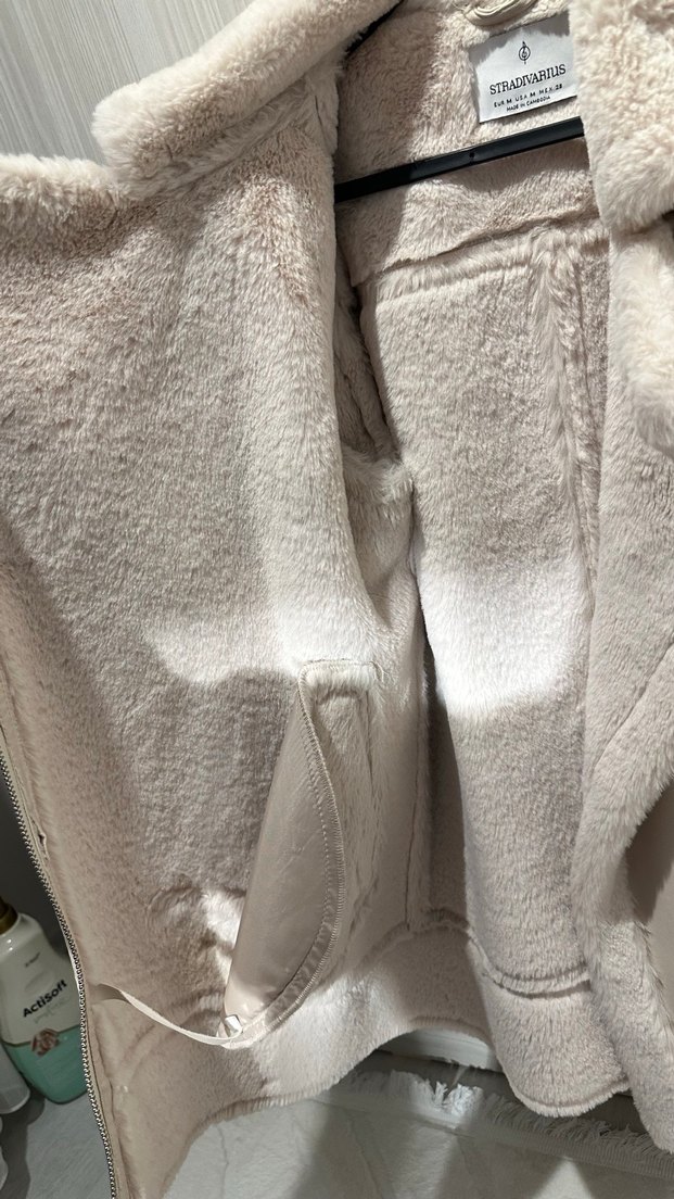 Kadın Beyaz Deri Kürklü Kış Montu - Görsel 3