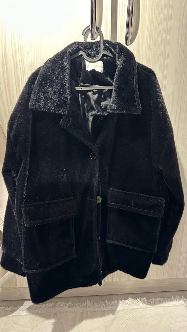 Siyah Düğmeli Midi Kadın Kaban - Görsel 4