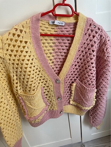 ZARA HIRKA