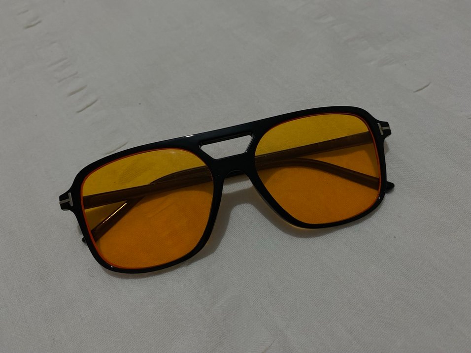 Sarı Şeffaf Kadın Güneş Gözlüğü - Görsel 2