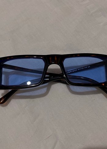 Şeffaf Koyu Mavi Kadın Güneş Gözlüğü - Görsel 4