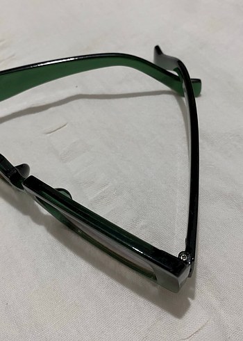 Şeffaf Yeşil Kadın Gözlüğü - Görsel 3