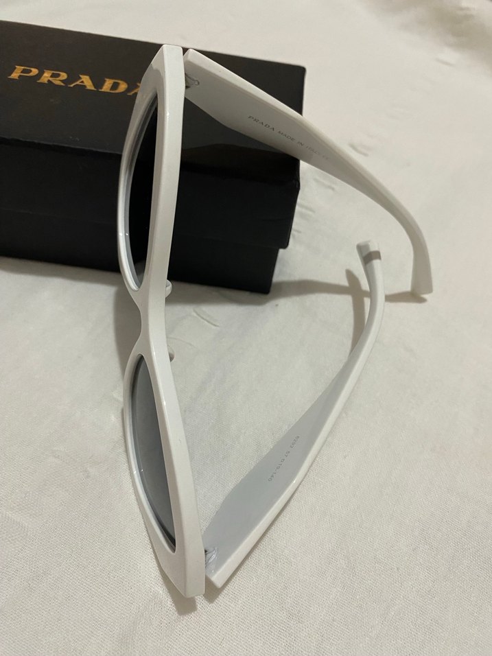 Beyaz Prada Kadın Güneş Gözlüğü - Görsel 3