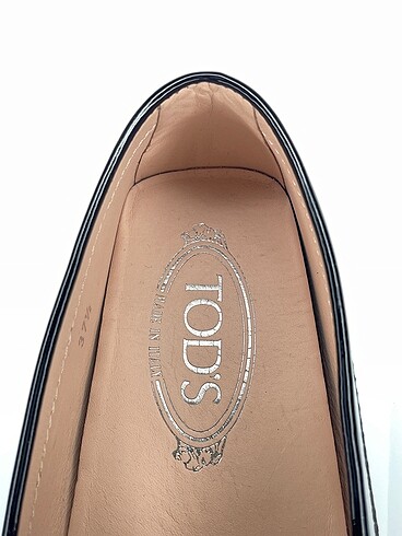 37,5 Beden siyah Renk Tod's Babet %70 İndirimli.