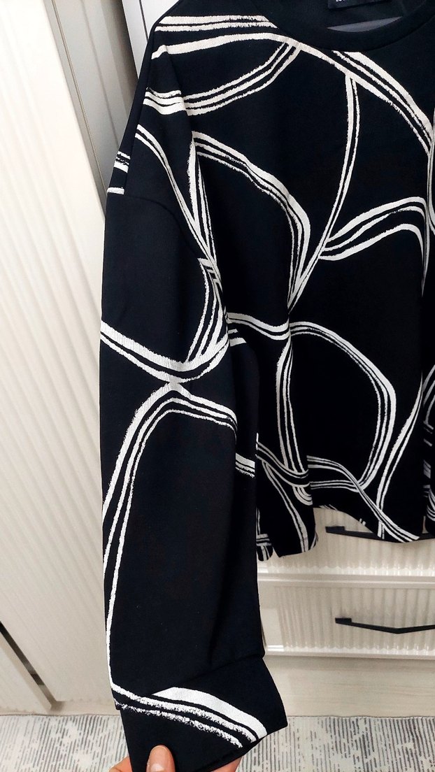 Zincir Detaylı Siyah Baskılı Hamile Tişörtü - Görsel 2