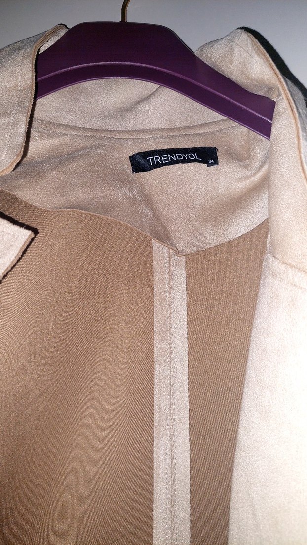 Bej Süet Uzun Boy Kemerli Kadın Trençkot - Görsel 3