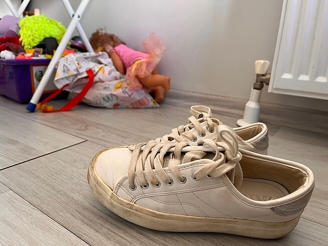 Zara Zara 37 numara beyaz ayakkabı