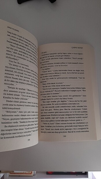 Beden Çarpık Nefret