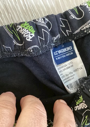 10 Yaş Beden yeşil Renk LCW 9-10 yaş pijama takımı