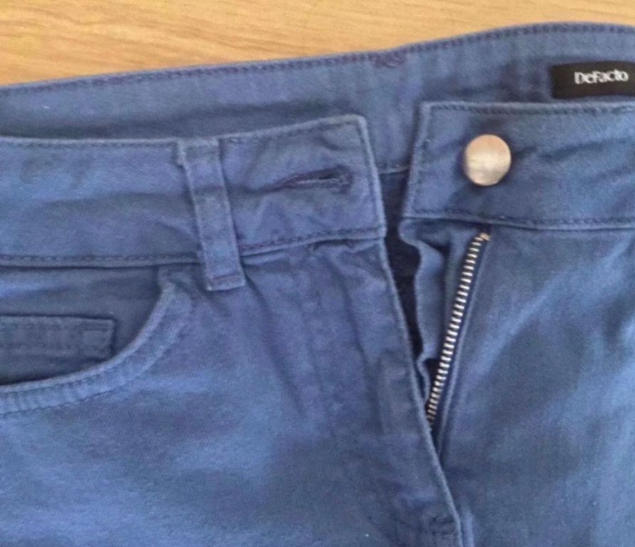 Kız Çocuk Beyaz Batik Desenli Denim Etek - Görsel 3