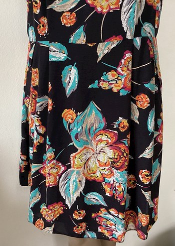 Çiçek Desenli Kolsuz Mini Elbise 44-46 - Görsel 10