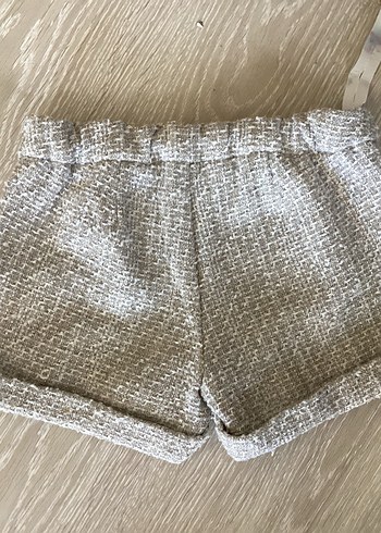 Benetton tuvid şort 7-8 yaş - Görsel 7