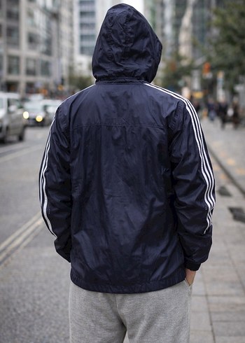 Adidas Kapüşonlu Lacivert Erkek Yağmurluk - Görsel 9