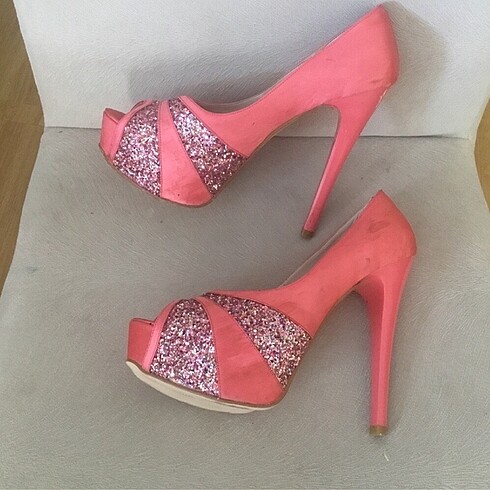 Marchesa Abiye platform 37