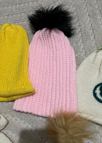 Bej Örgü Kadın Bere Ponponlu - Görsel 3