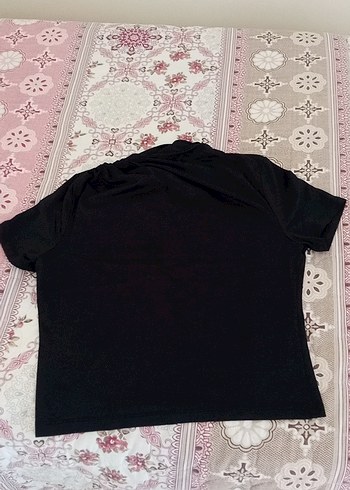 Bayan siyah tişört
