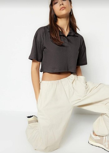 Antrasit crop polo yaka örme T-shirt