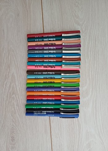 Artline 200 Fineliner 0.4 Renkli 20'li İnce Uçlu Kalem Seti