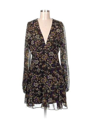 Zara Kısa Elbise %70 İndirimli.