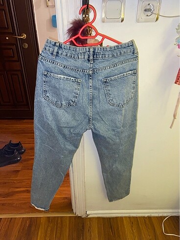 Trendyol & Milla Yırtık mavi jeans kot pantolon