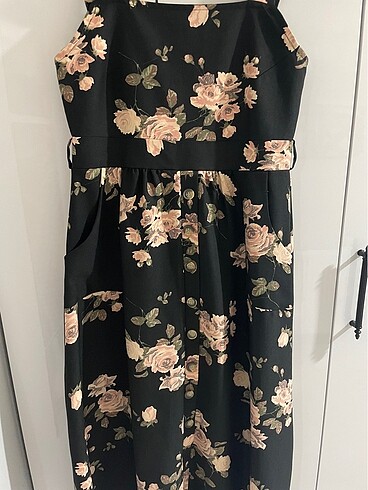 Zara Çiçekli askılı elbise veya jile