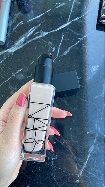 Nars Nars fondöten ithal