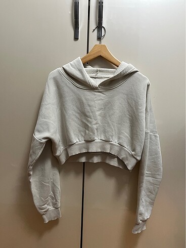 Crop Sweatshirt