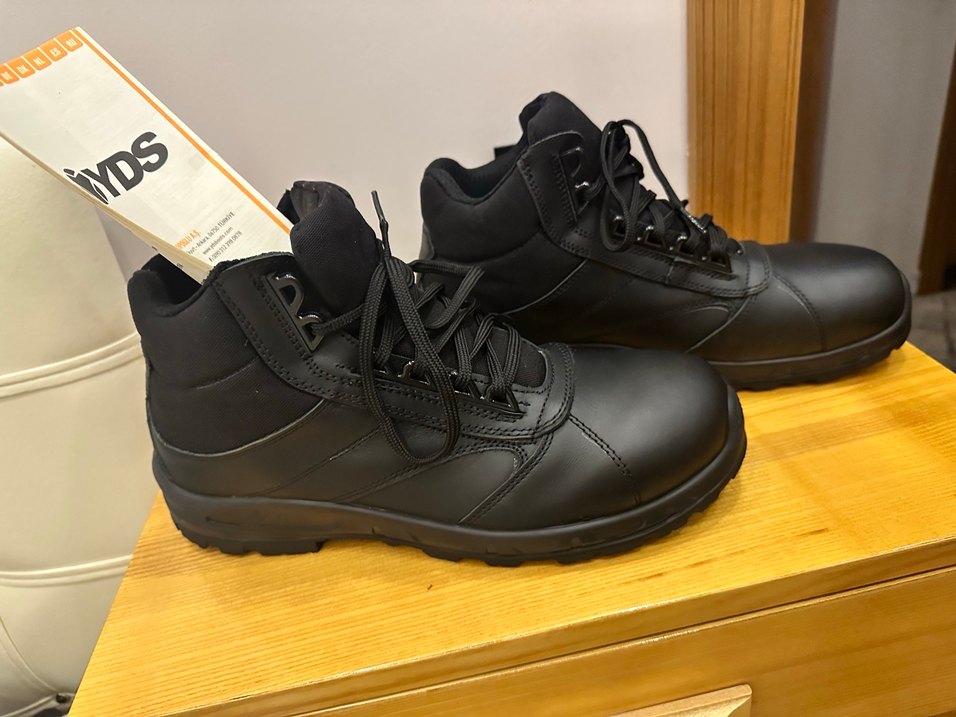 İŞ AYAKKABISI BOTU ÇELİK BURUNLU YDS 44 - Görsel 2