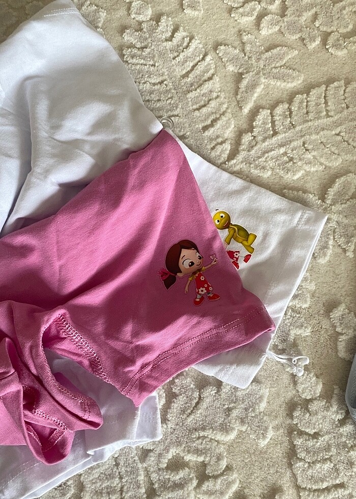 3 adet 5.6 yaş baxır - Görsel 2