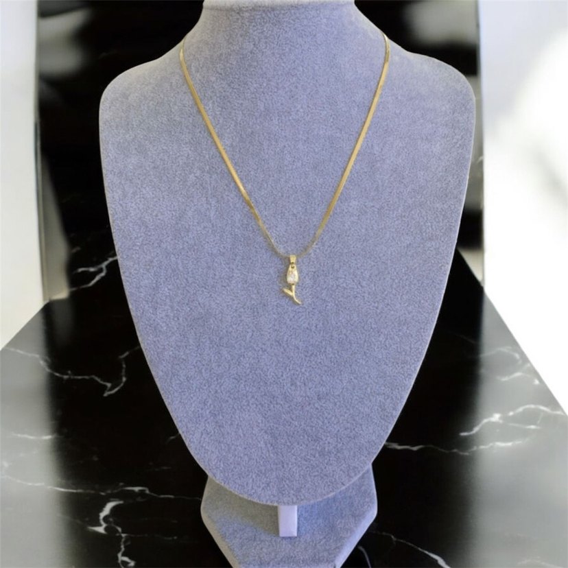 Altın Renkli Lale Desenli Kadın Kolye - Görsel 2