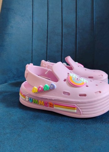 Crocs Pembe Kız Çocuk Toka Detaylı Terlik