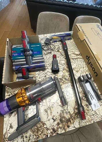 DYSON V15S Submarine Sıfır TR Garantili