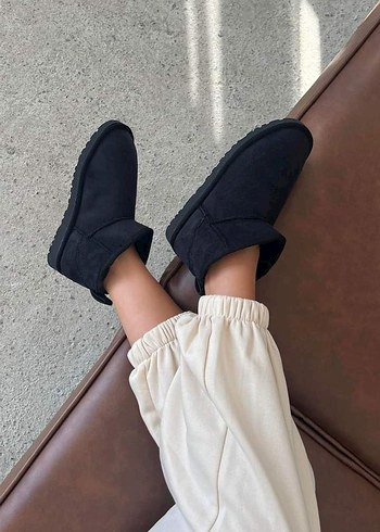 ugg bot
